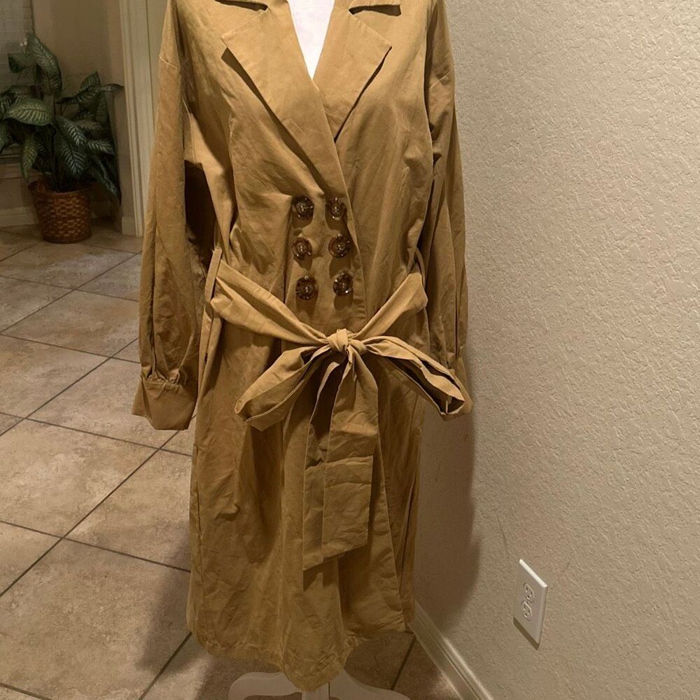 The Lulo Project Guatape Trench Coat Camel Tan Chic Fall Contemporary Size M NWT - Picture 5 of 14